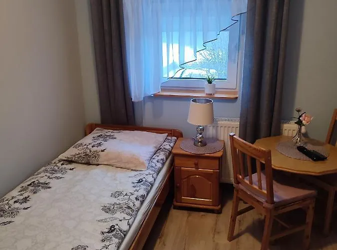 Orle Gniazdo Gospodarstwo agroturystyczne *